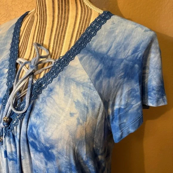 World Unity Top Large Blue White Tie-Dye Tunic Top Lace Trim & Detail Boho - Picture 9 of 15